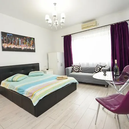 Central Bucharest Studio Near University Square * Bukareszt