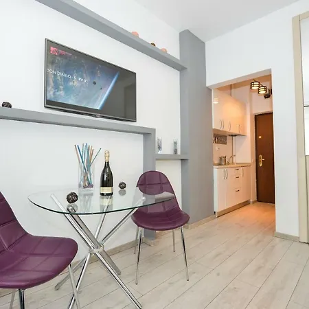 Central Bucharest Studio Near University Square