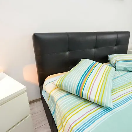 Apartament Central Bucharest Studio Near University Square *
