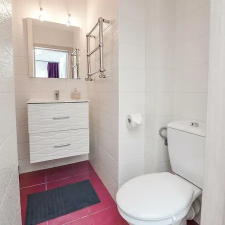 Apartament Central Bucharest Studio Near University Square Bukareszt
